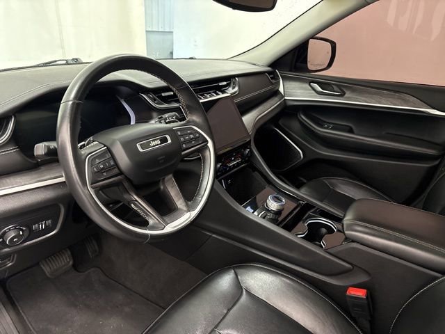 Used 2022 Jeep Grand Cherokee L Limited image 8