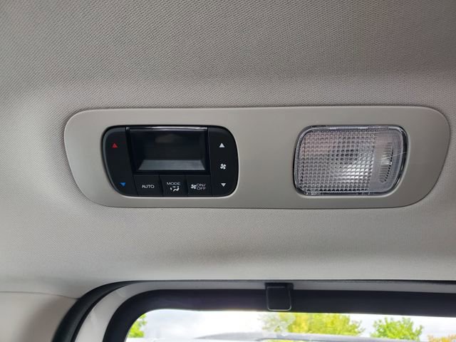 Used 2025 Honda Odyssey EX-L image 10