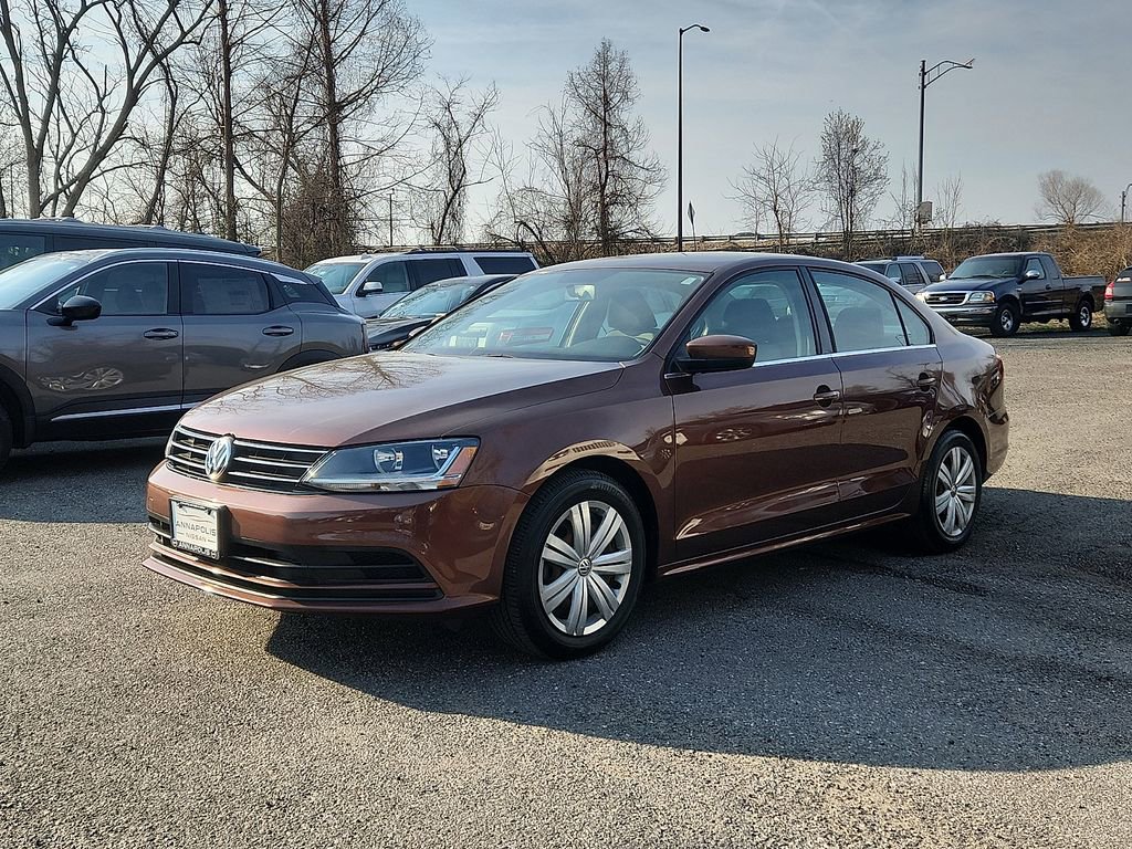 Used 2017 Volkswagen Jetta S image 3