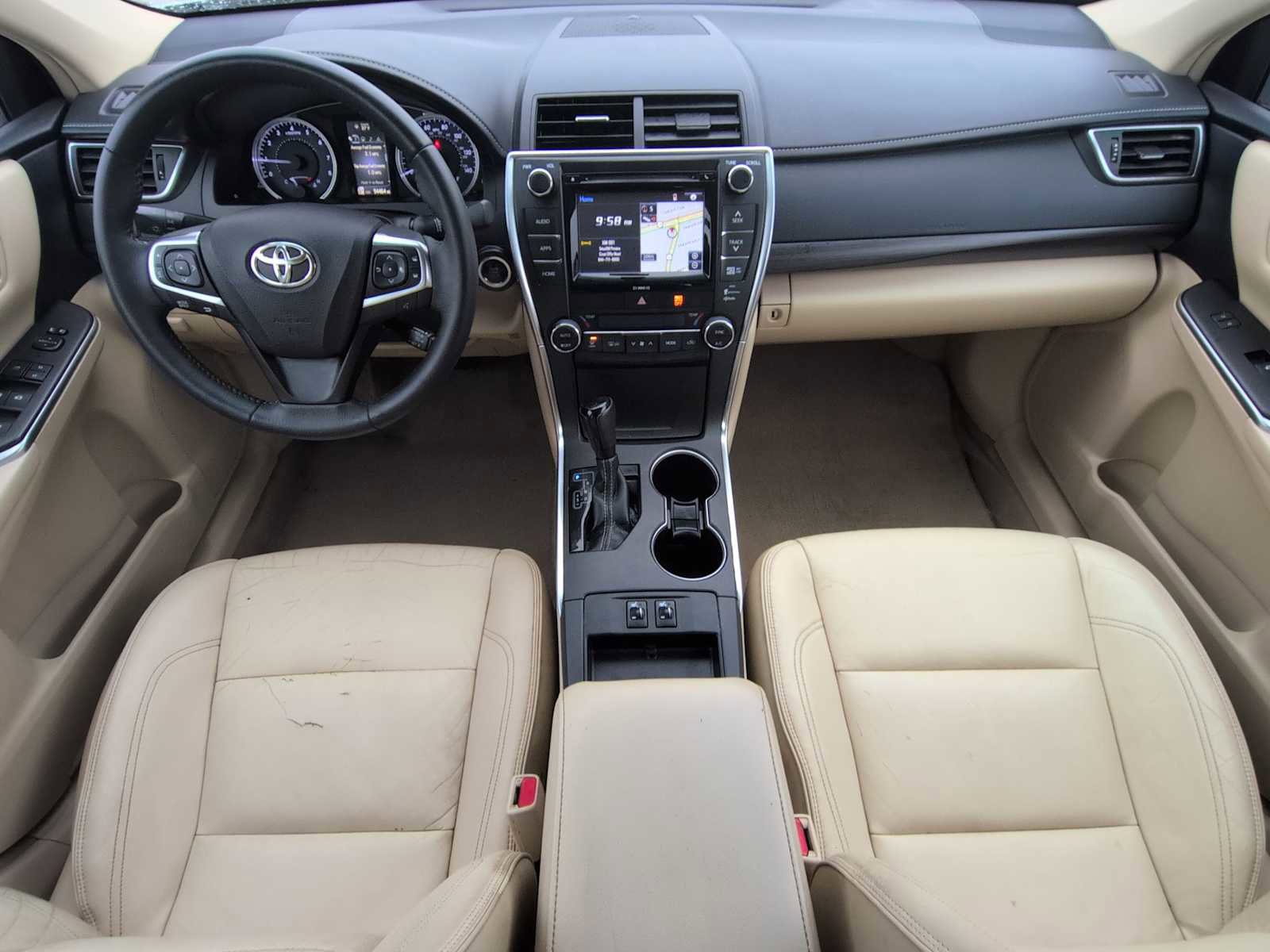 Used 2016 Toyota Camry XLE w/ Moonroof Package image 15