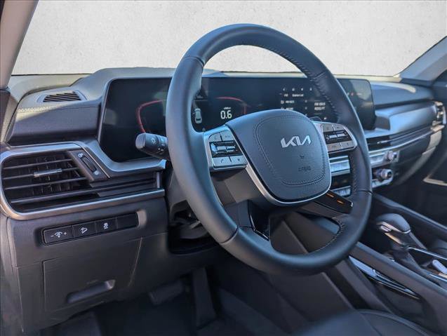 Used 2025 Kia Telluride LX image 21