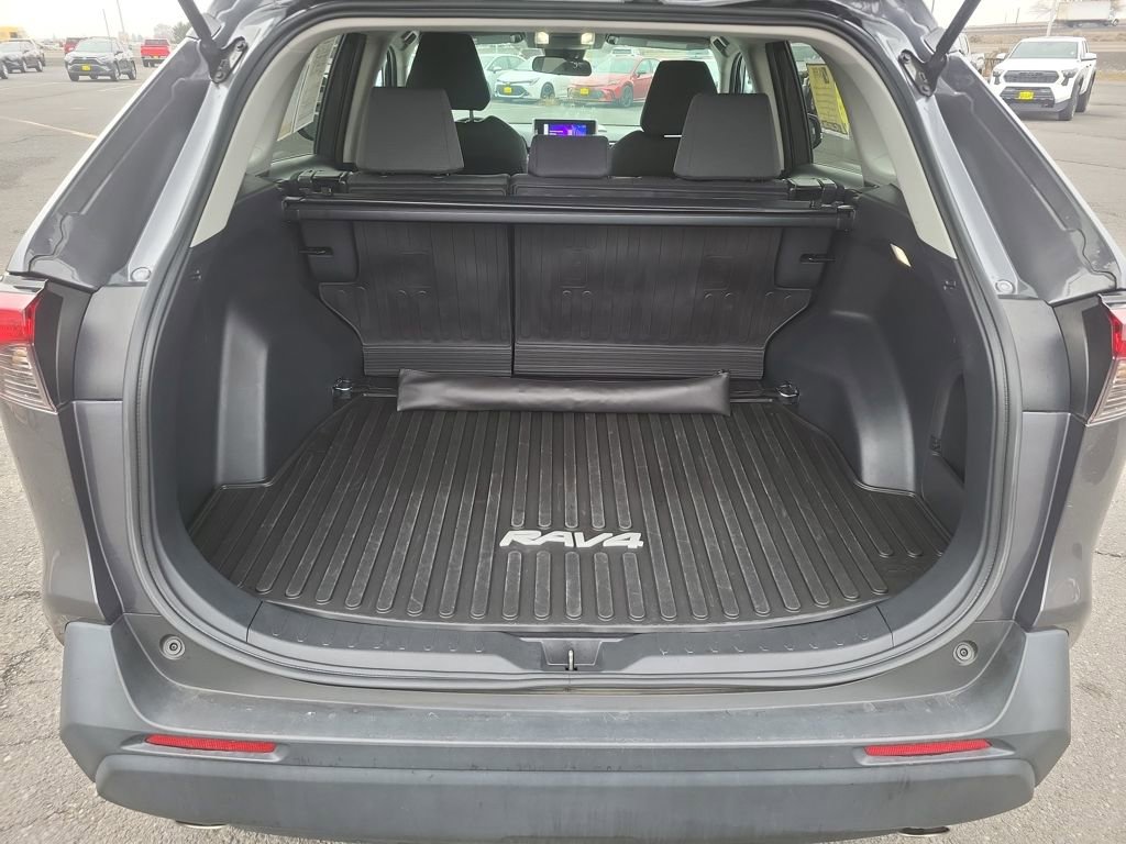 Used 2024 Toyota RAV4 XLE image 23