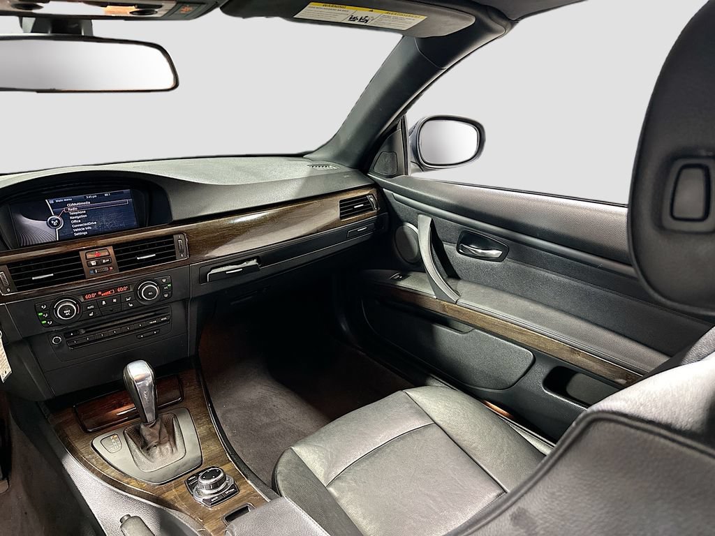 Used 2013 BMW 335i Convertible RWD image 26