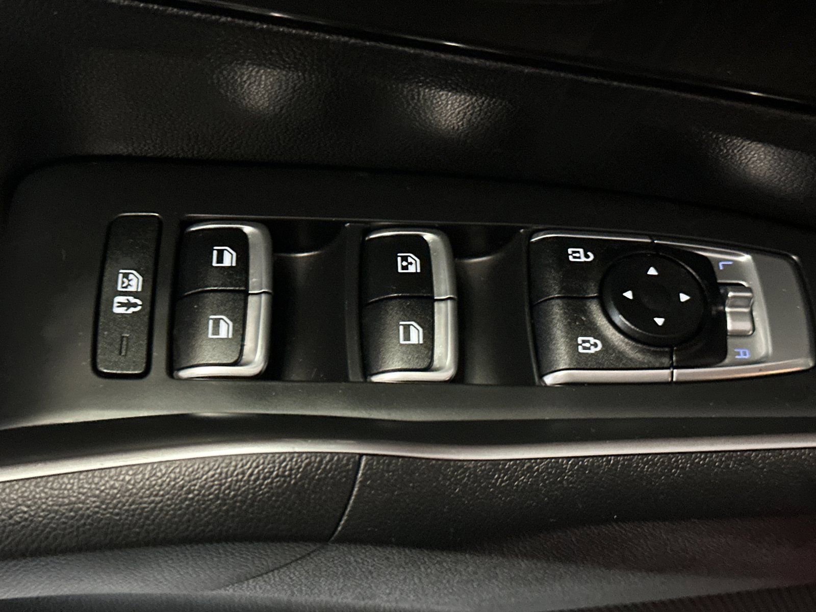 Certified 2022 Kia Sorento S image 14