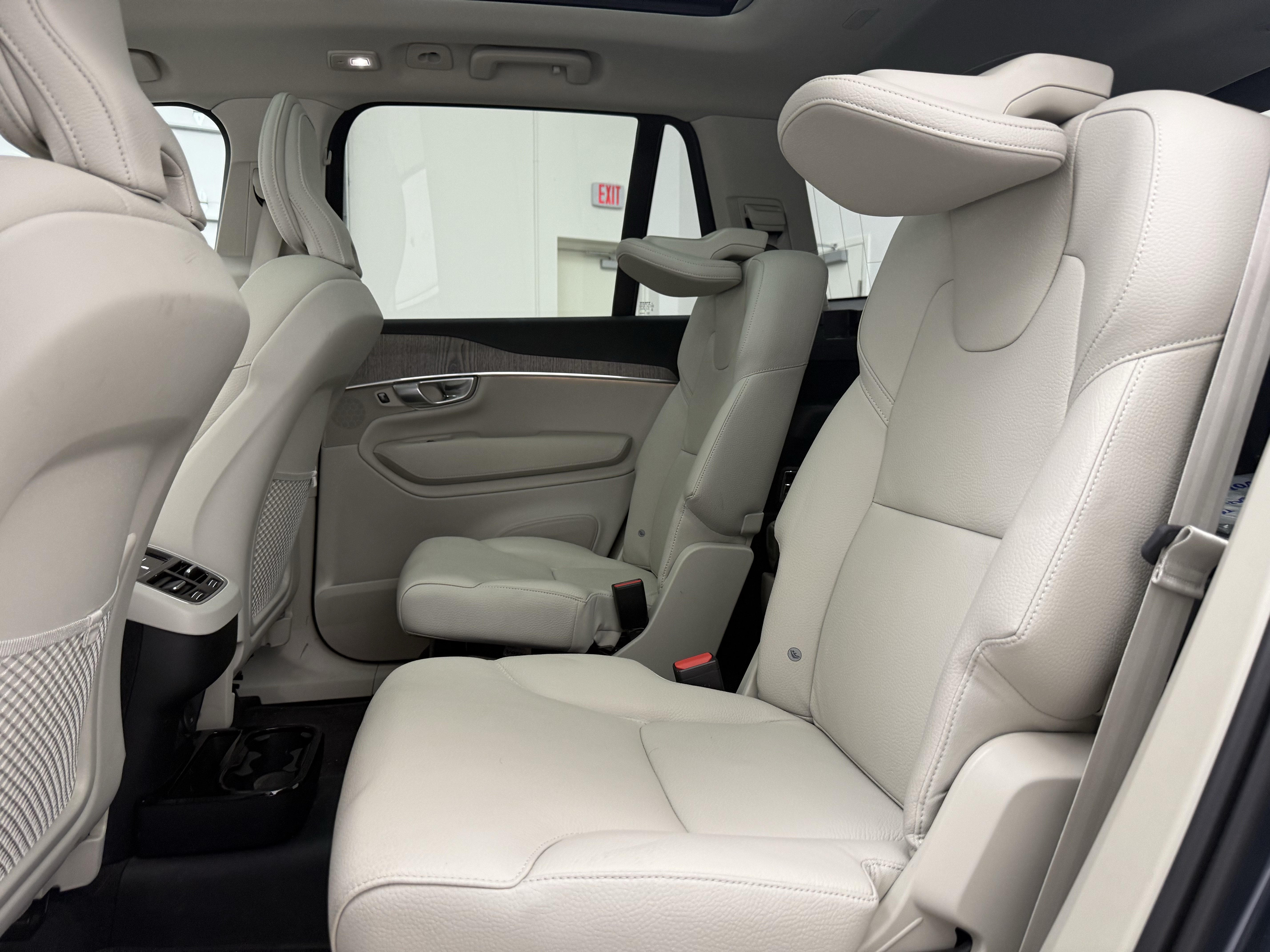 Certified 2023 Volvo XC90 B6 Plus w/ Protection Package Premier AWD/4WD image 25