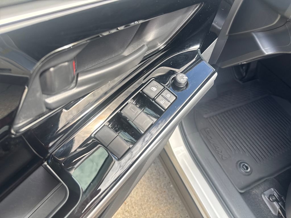 Used 2024 Toyota bZ4X XLE image 13