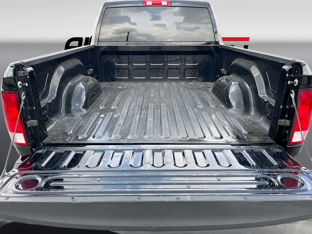 Used 2021 RAM 1500 Classic SLT AWD/4WD image 24