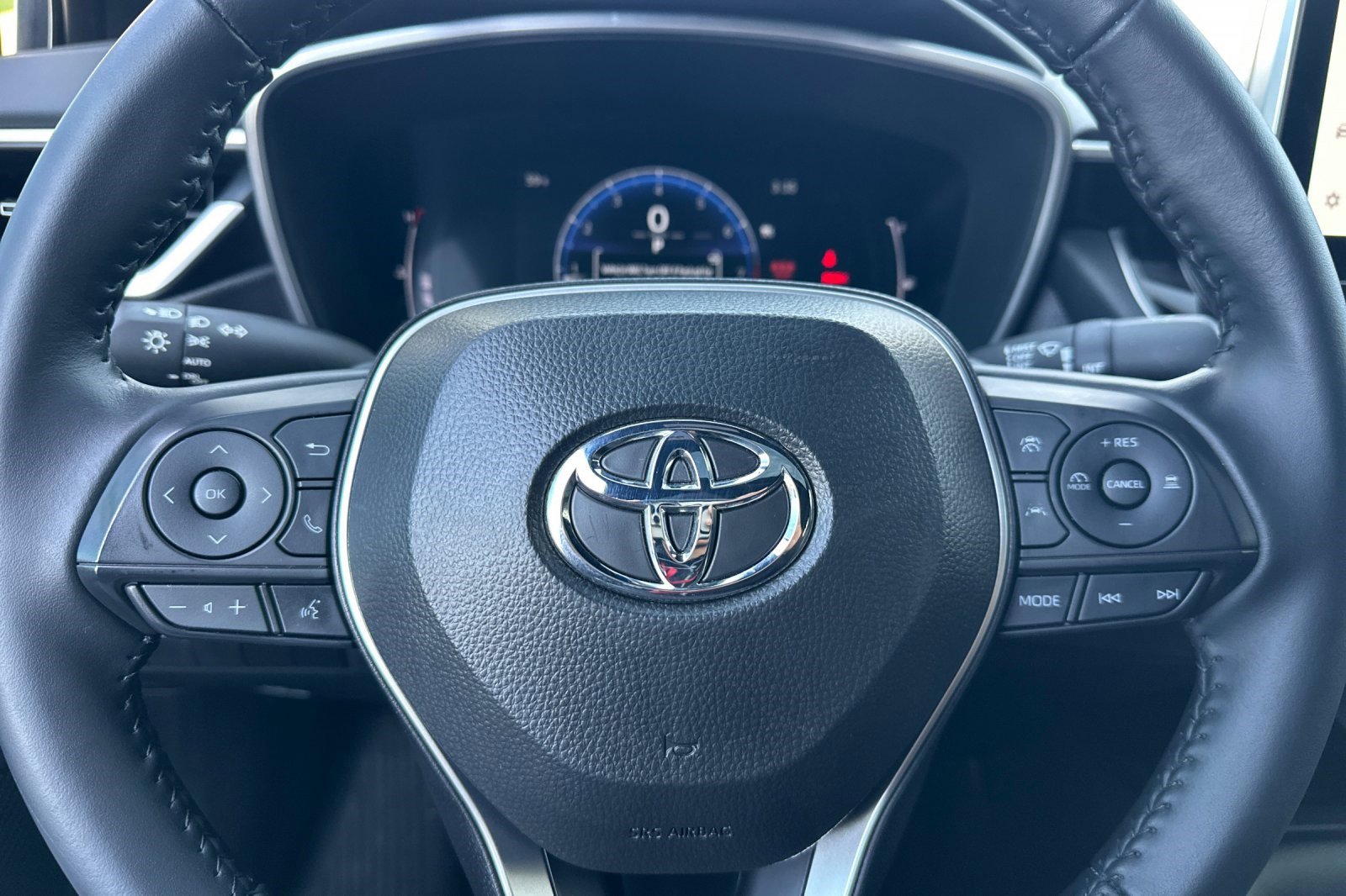 Used 2025 Toyota Corolla XSE image 29