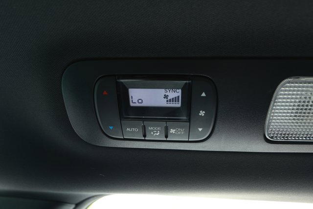 Used 2023 Honda Odyssey Sport image 32