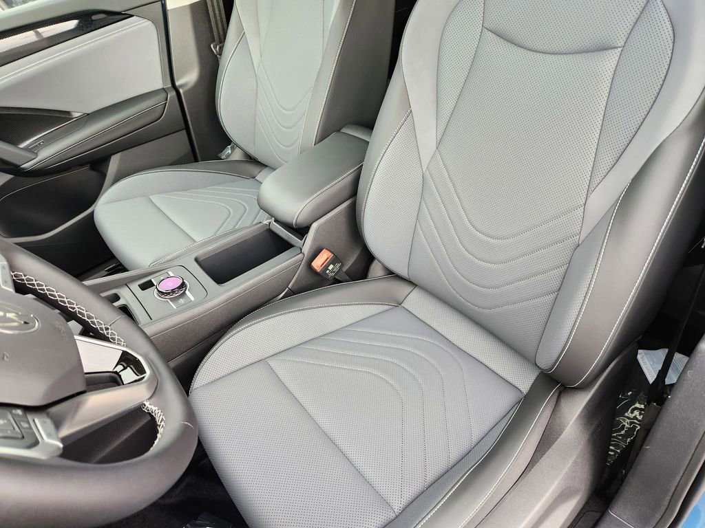 New 2026 Volkswagen Tiguan SE AWD/4WD image 9