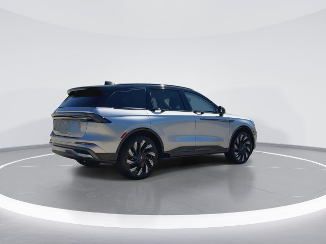 New 2026 Lincoln Nautilus Reserve AWD/4WD image 8