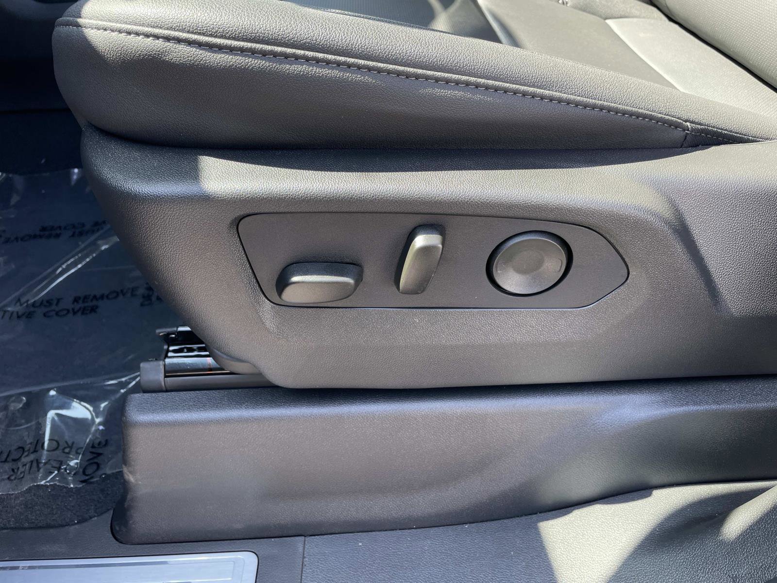 New 2025 GMC Sierra 2500 SLT w/ SLT Premium Package image 20