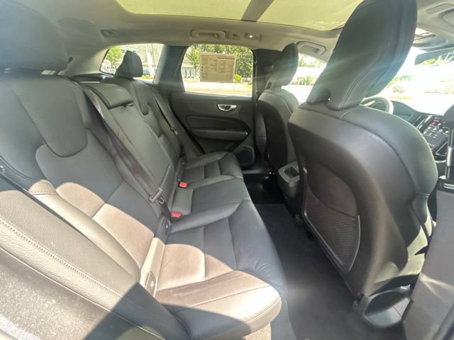 Certified 2024 Volvo XC60 B5 Plus w/ Protection Package Premier AWD/4WD image 12