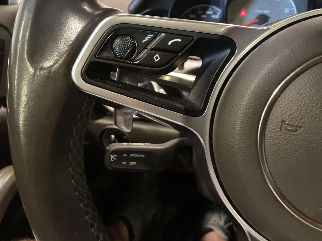 Used 2017 Porsche Cayenne S AWD/4WD image 44