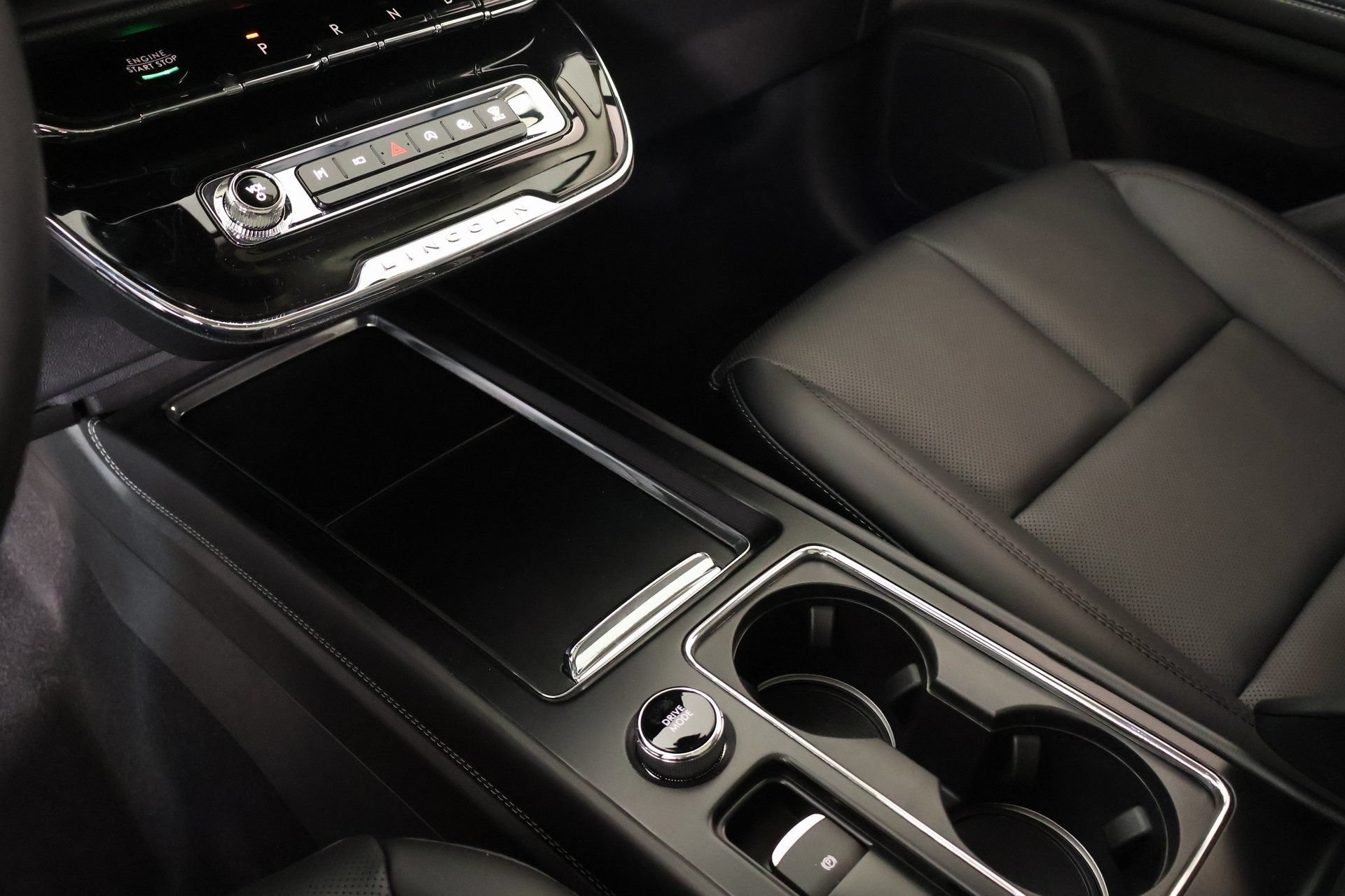 New 2026 Lincoln Corsair Premiere AWD/4WD image 9