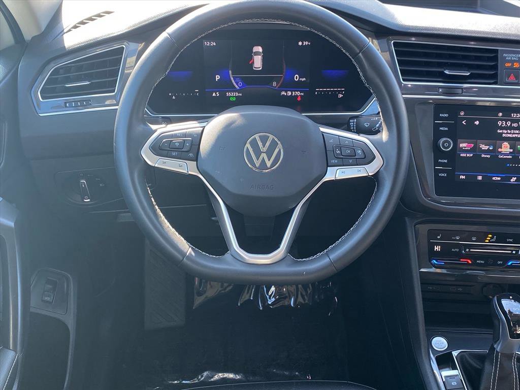 Used 2022 Volkswagen Tiguan SE image 5