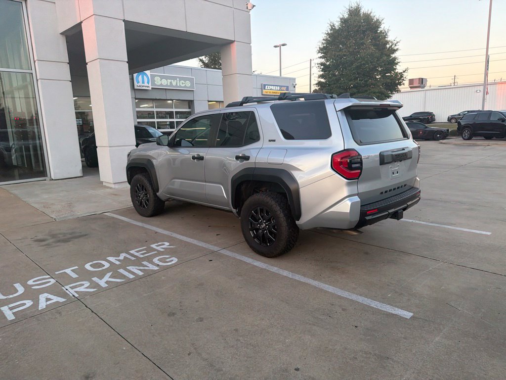 Used 2025 Toyota 4Runner SR5 AWD/4WD image 12