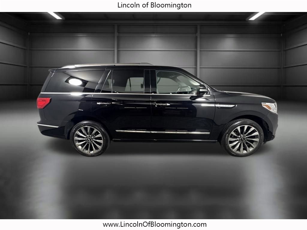 Used 2019 Lincoln Navigator Select AWD/4WD image 8