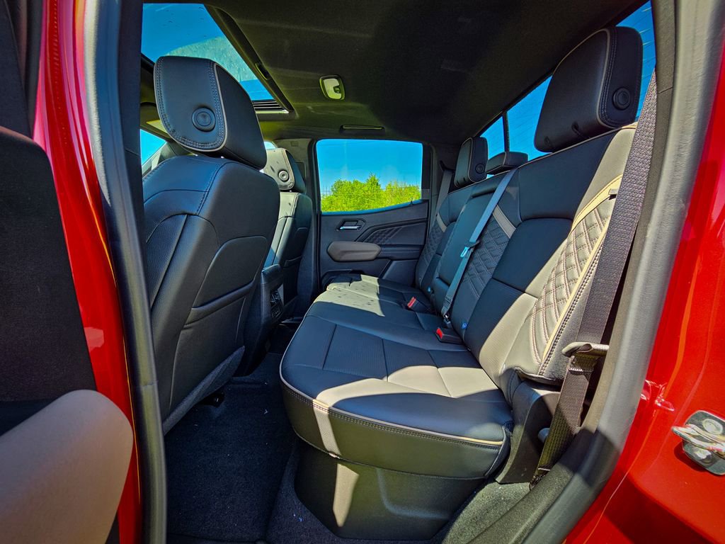 New 2026 GMC Canyon Denali AWD/4WD image 32