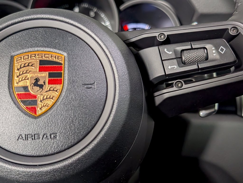 New 2026 Porsche Macan AWD/4WD image 37