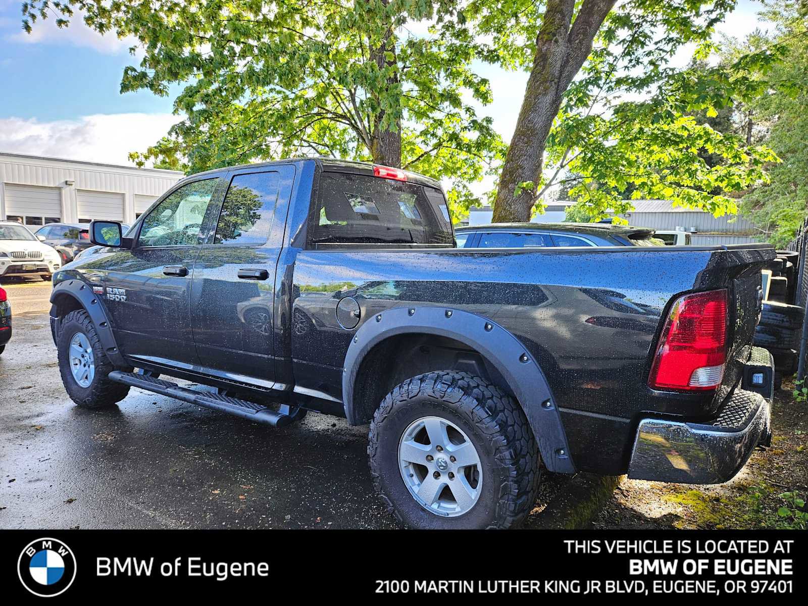 Used 2017 RAM 1500 ST w/ SXT Appearance Group AWD/4WD image 4