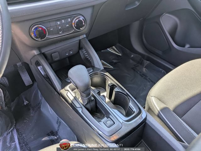 Used 2025 Chevrolet TrailBlazer LS FWD image 22
