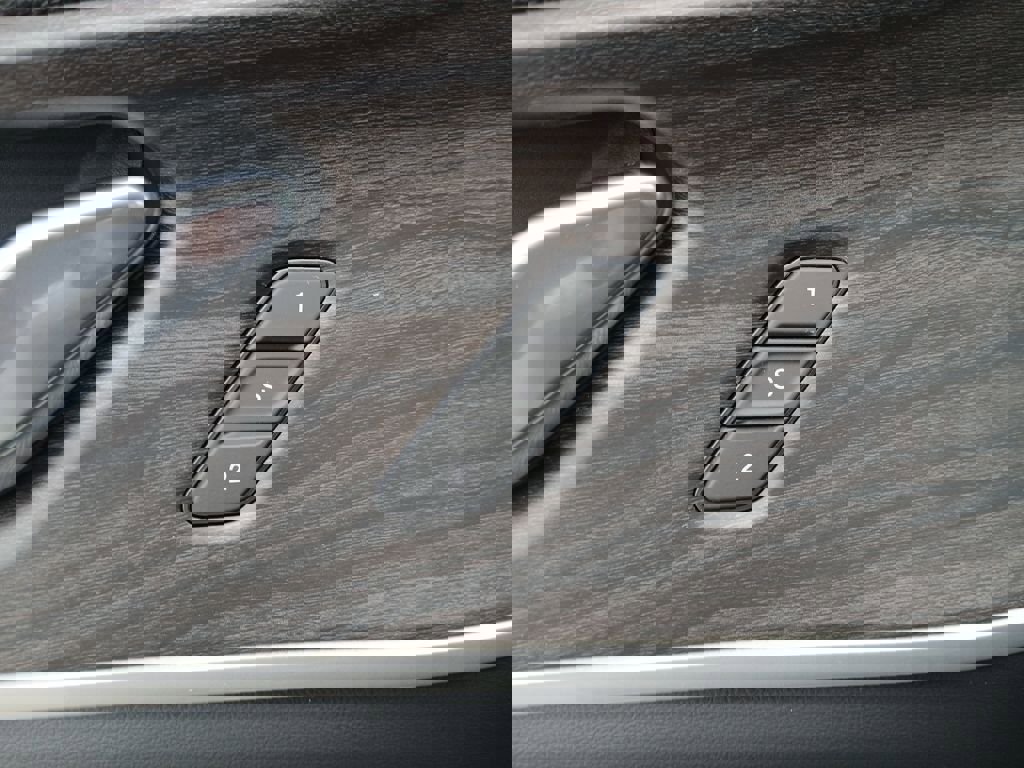 New 2026 Jeep Grand Cherokee Limited image 28