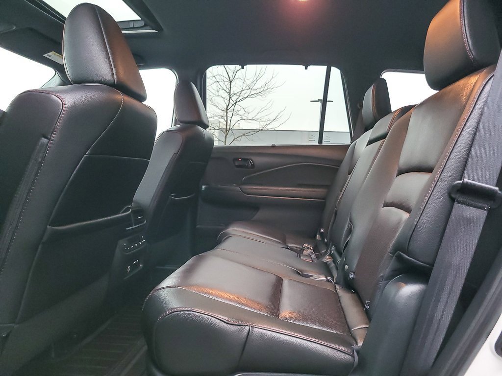 Used 2024 Honda Passport Black Edition image 10