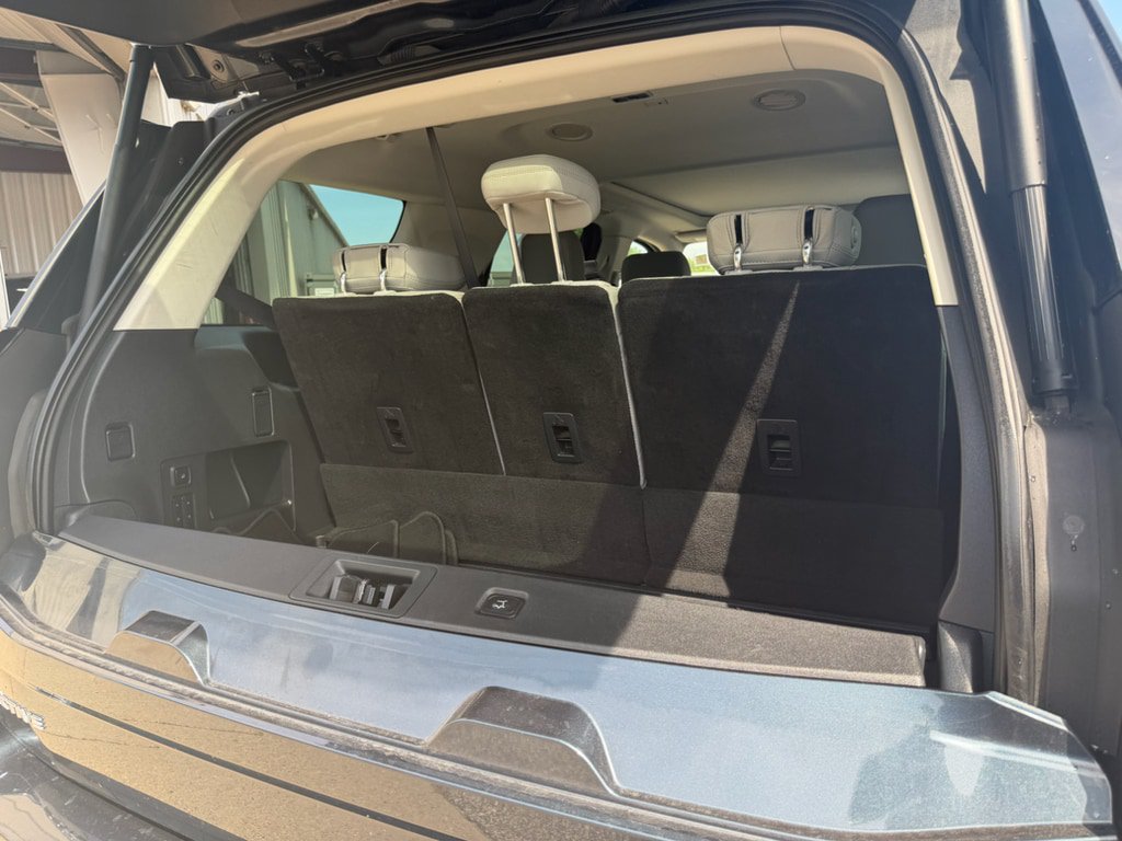 Used 2025 Ford Expedition Active AWD/4WD image 7