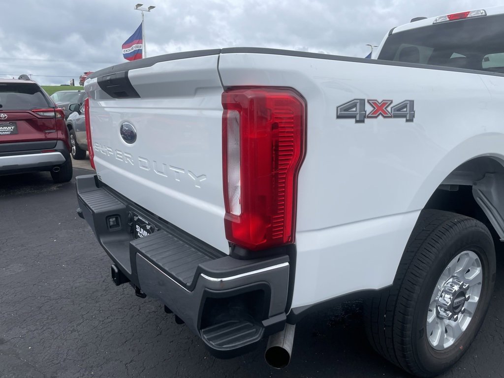 Used 2024 Ford F250 XLT image 32