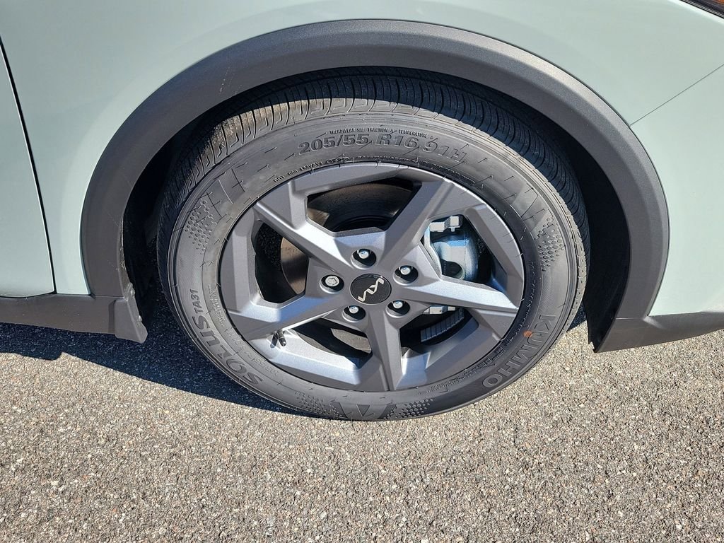 New 2026 Kia K4 LXS image 38