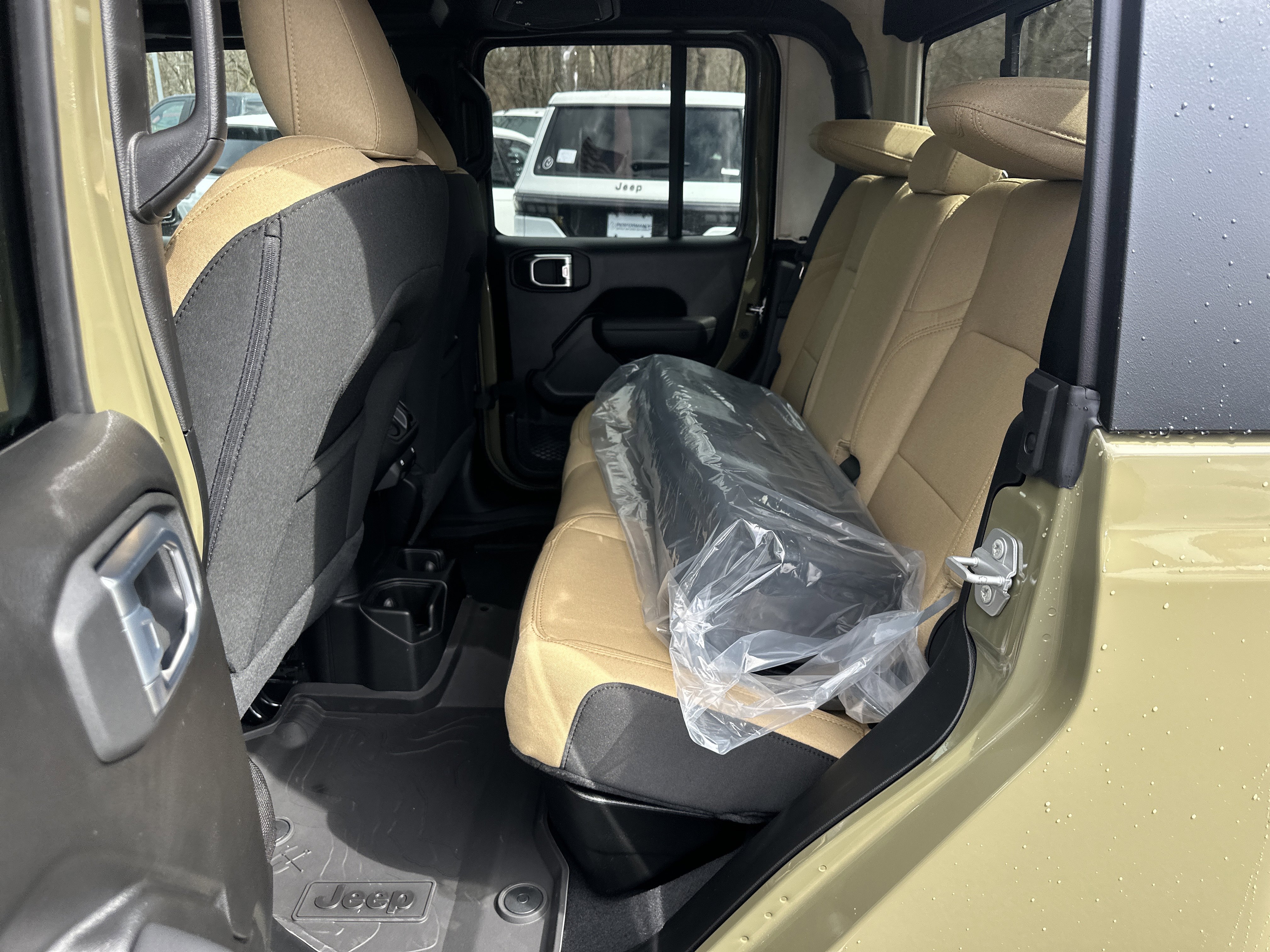 New 2026 Jeep Gladiator Willys AWD/4WD image 30