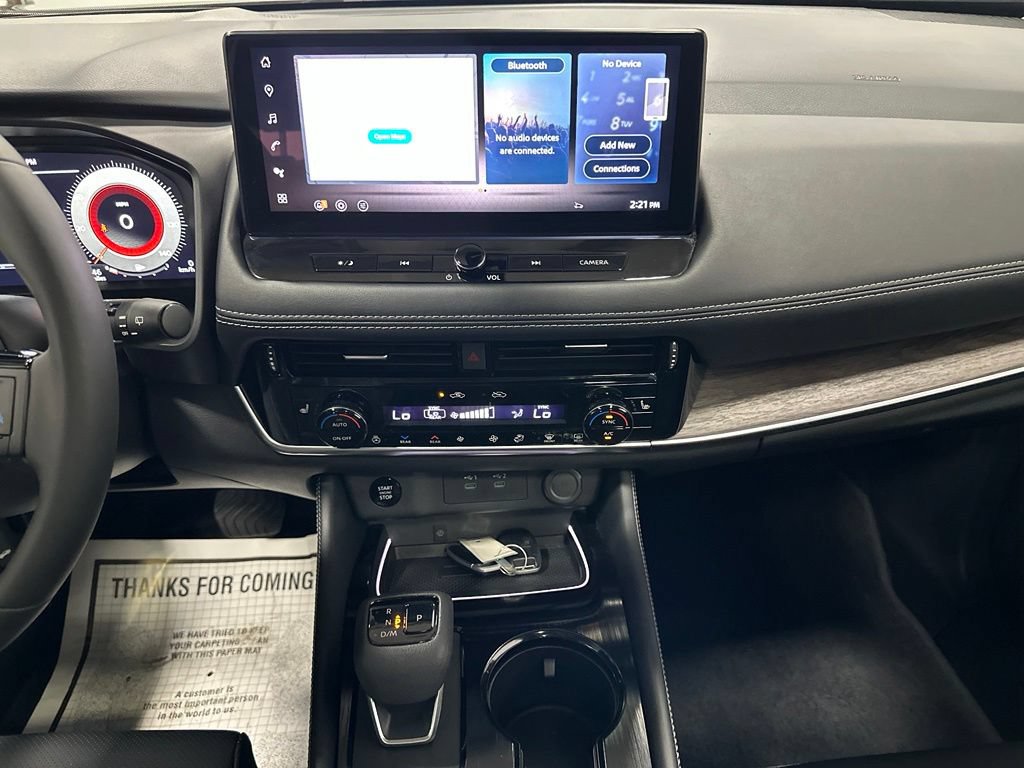 Used 2026 Nissan Rogue Platinum w/ Platinum Premium Package AWD/4WD image 25