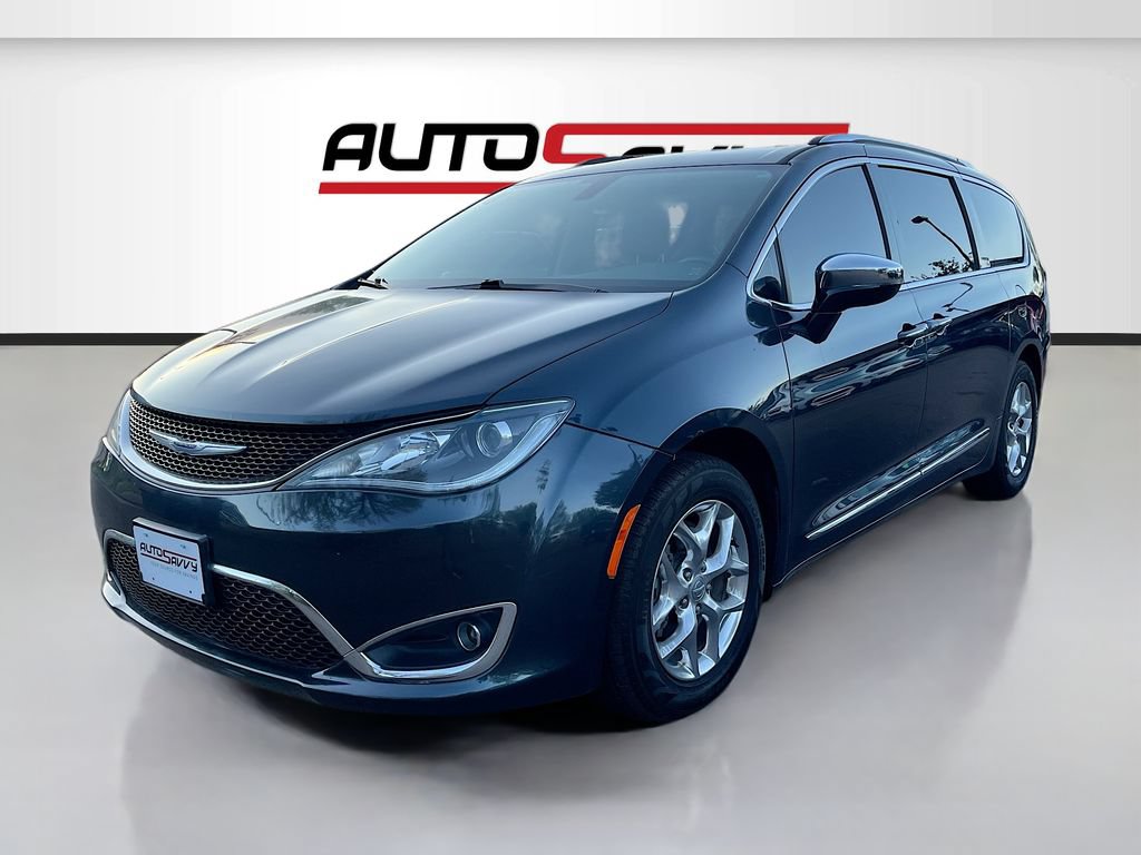 Used 2020 Chrysler Pacifica Limited FWD image 3