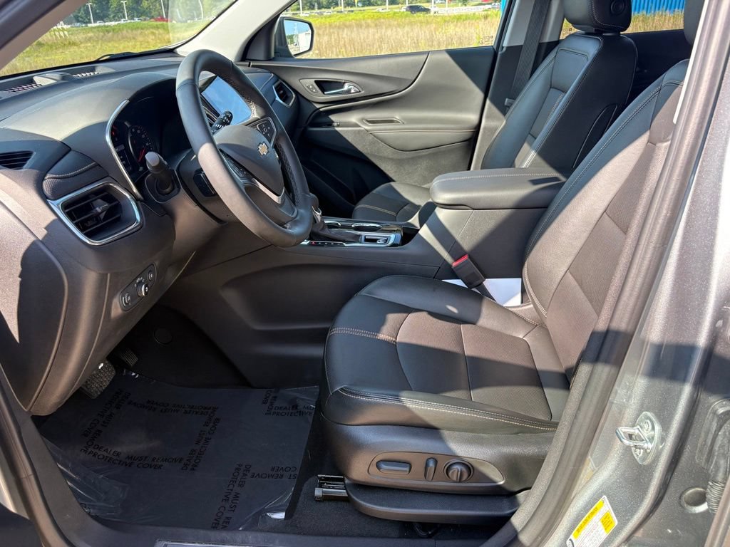 Used 2023 Chevrolet Equinox Premier FWD image 17