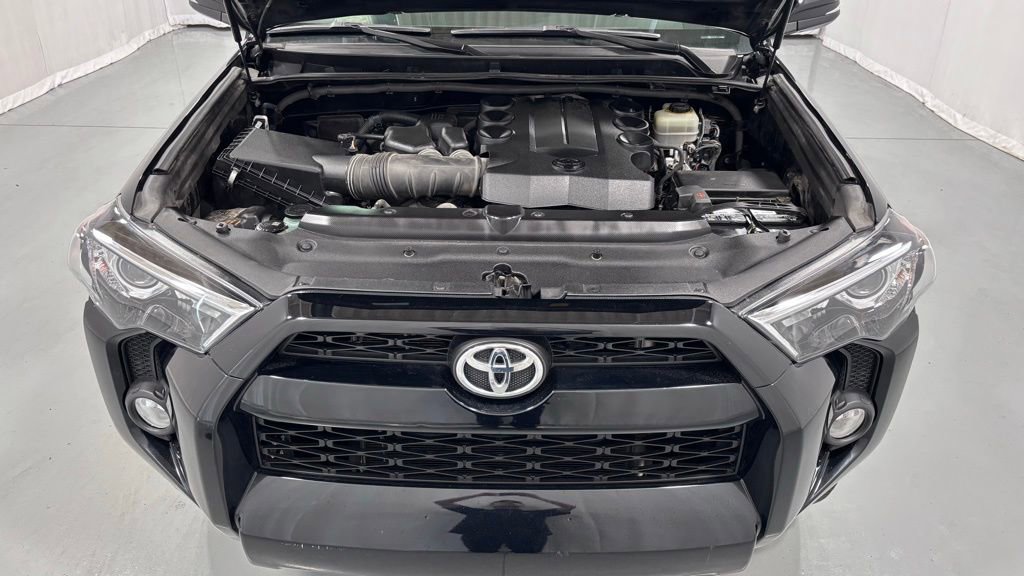Used 2016 Toyota 4Runner SR5 Premium AWD/4WD image 29