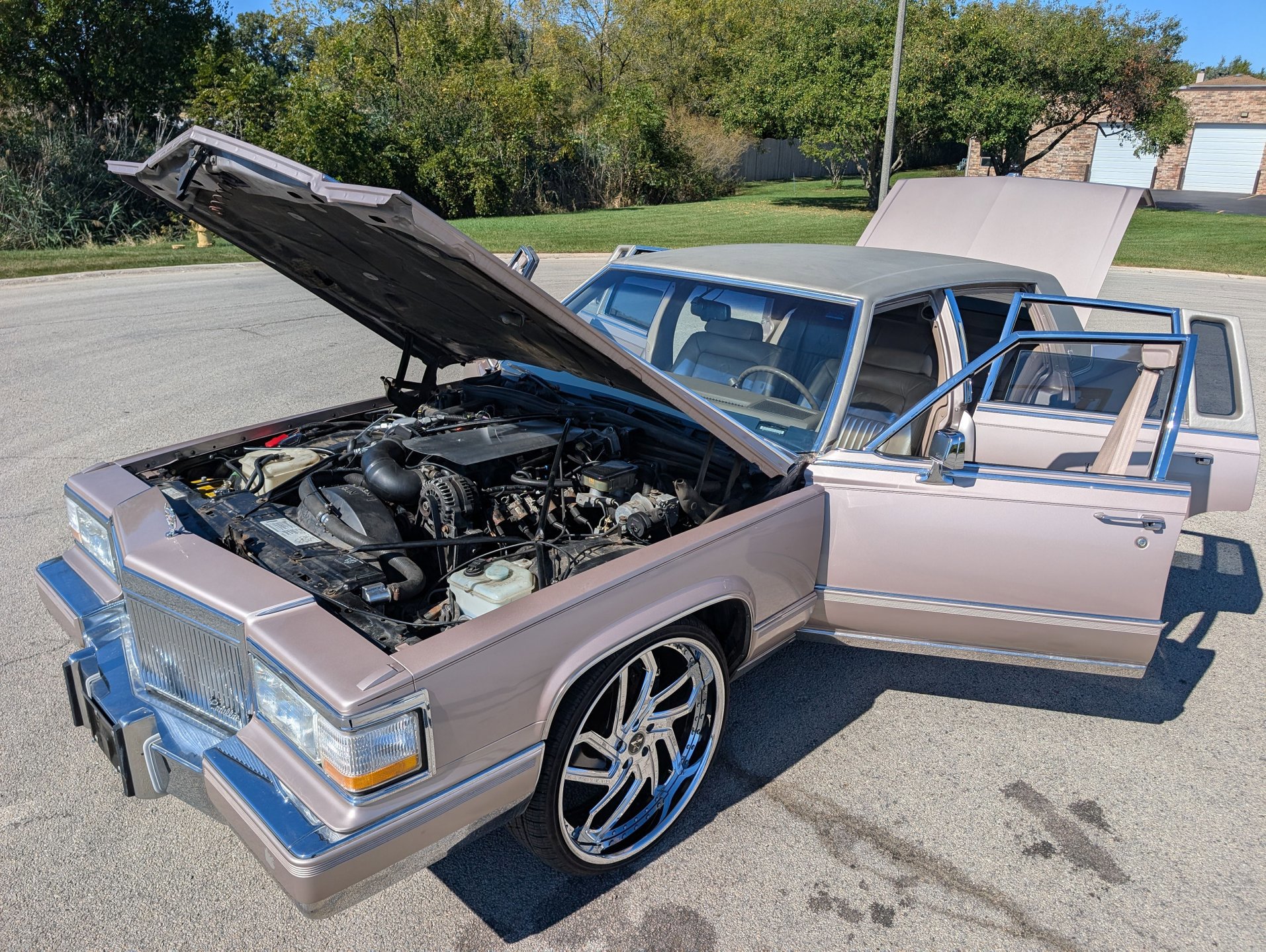Used 1990 Cadillac Brougham image 62