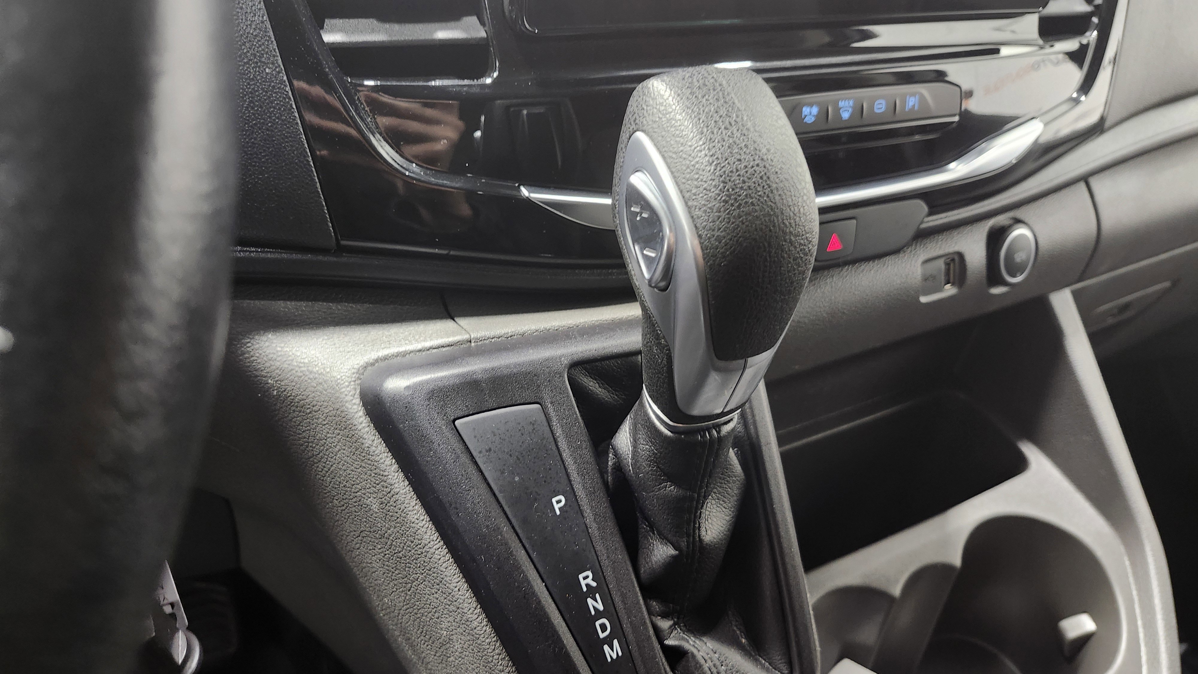 Used 2023 Ford Transit 350 XLT image 33