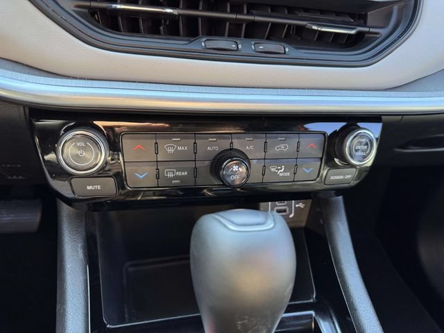 Used 2026 Jeep Compass Limited AWD/4WD image 35