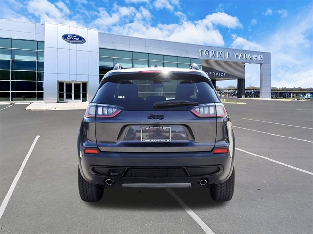 Used 2022 Jeep Cherokee Latitude image 3