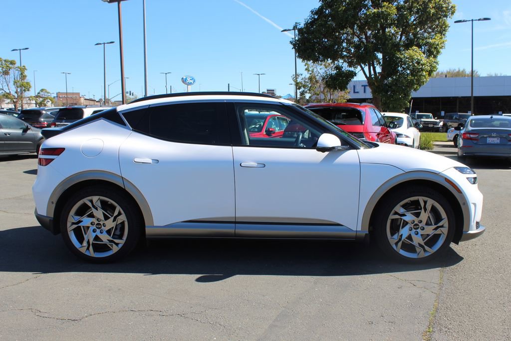 Used 2023 Genesis GV60 Performance image 6