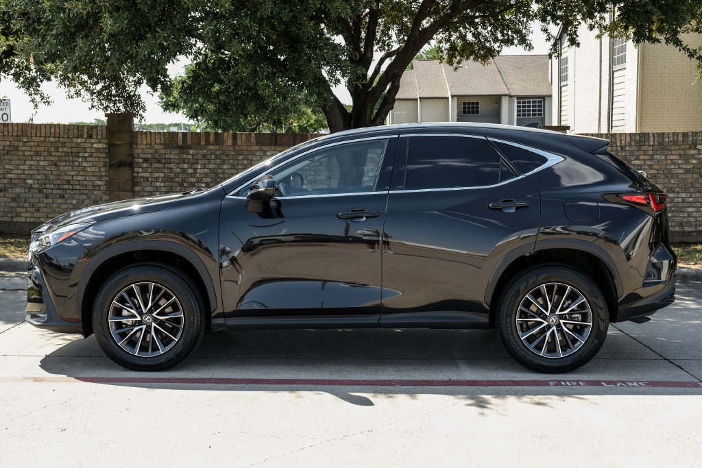 Used 2024 Lexus NX 350 AWD w/ Cold Area Package image 21