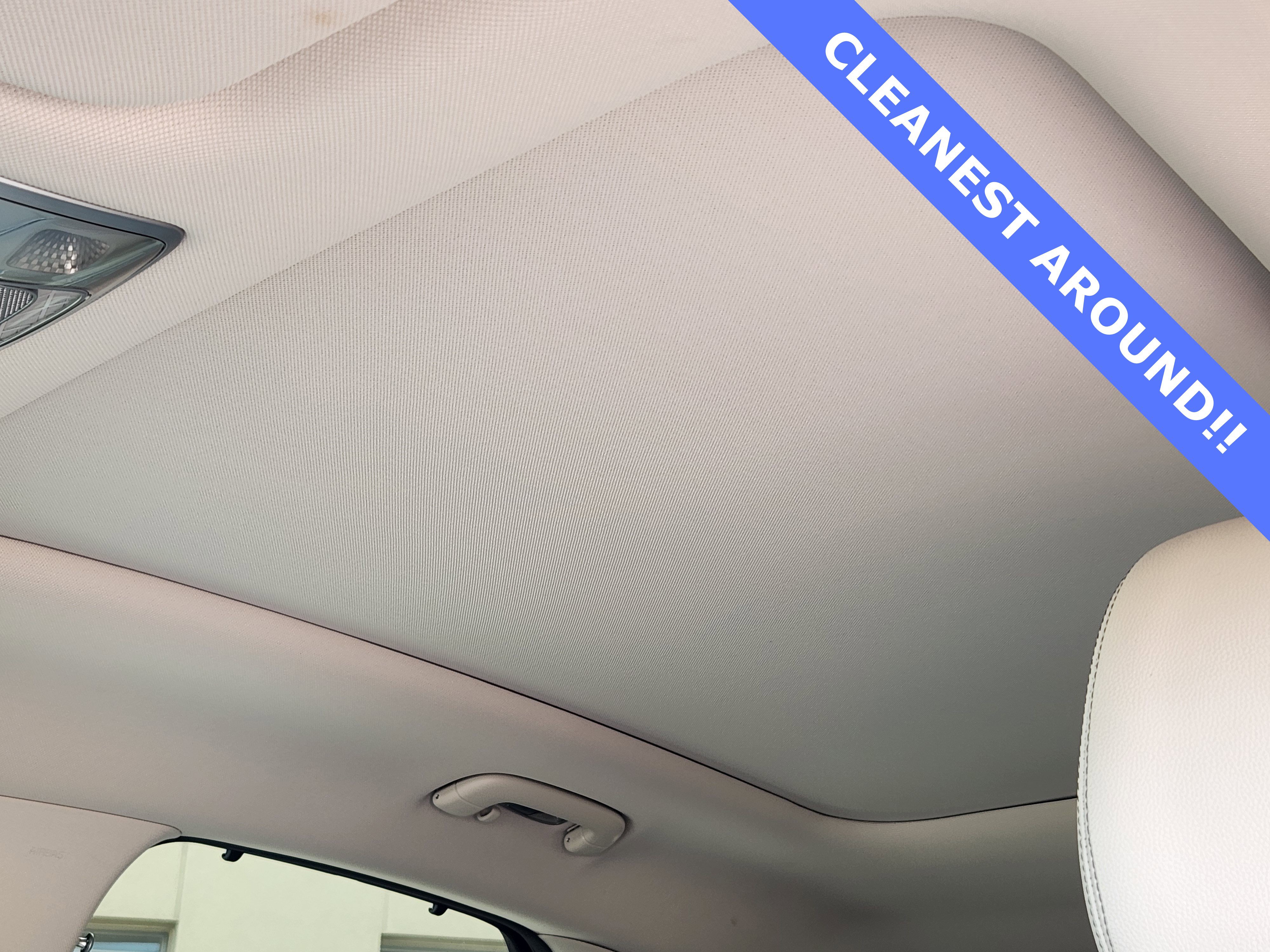 Used 2023 Genesis GV70 2.5T w/ Advanced Package image 35