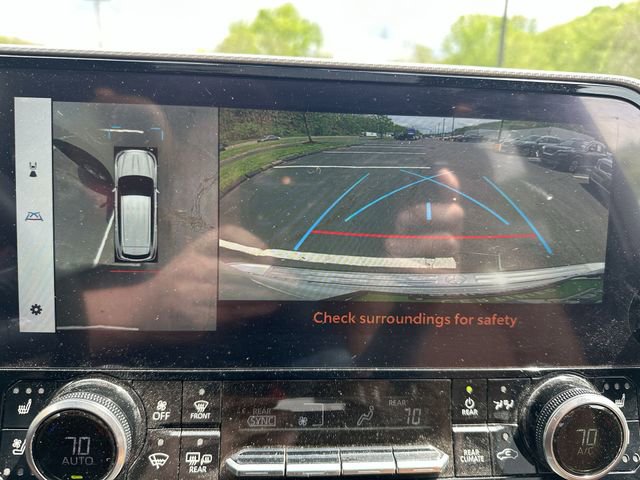 Used 2024 Toyota Highlander Platinum AWD/4WD image 26