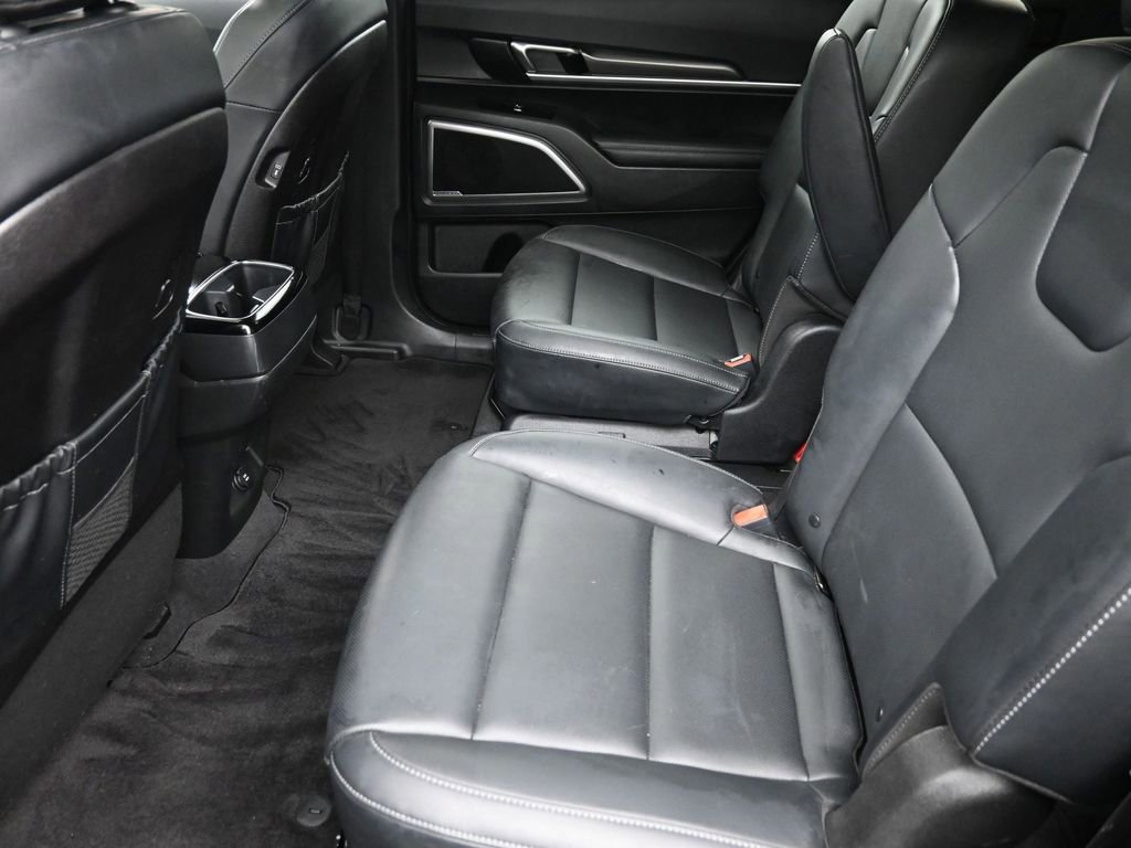Used 2025 Kia Telluride S image 11