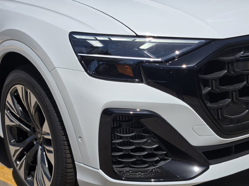 New 2027 Audi Q8 Premium Plus AWD/4WD image 12