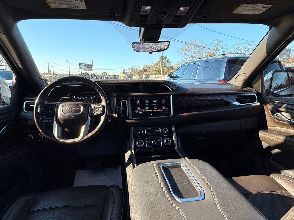 Used 2021 GMC Yukon Denali w/ Denali Premium Package image 9