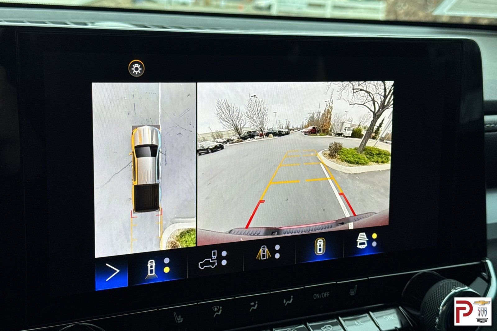 Used 2024 Chevrolet Colorado LT w/ LT Convenience Package III image 24