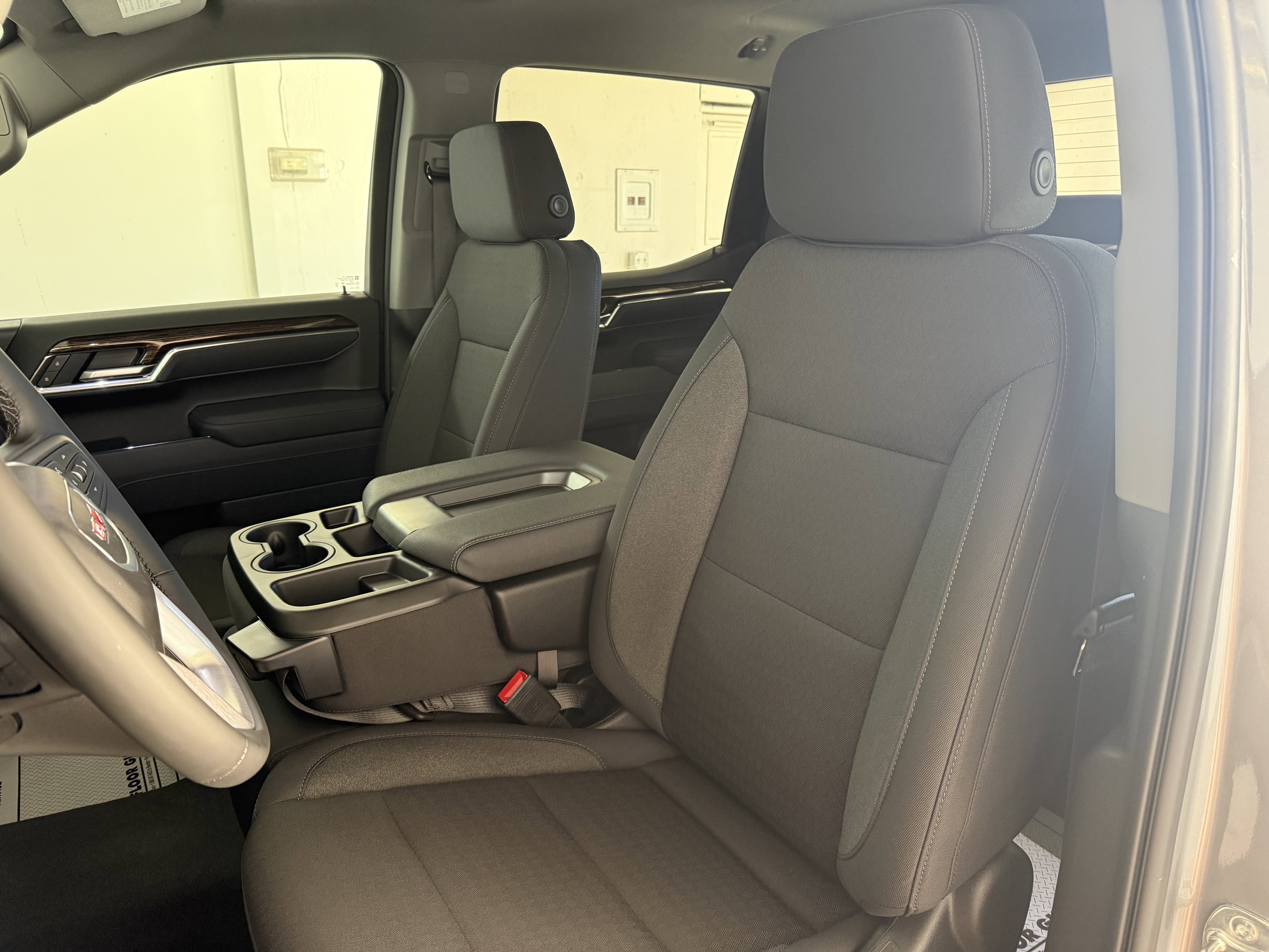 New 2026 GMC Sierra 1500 Elevation image 15