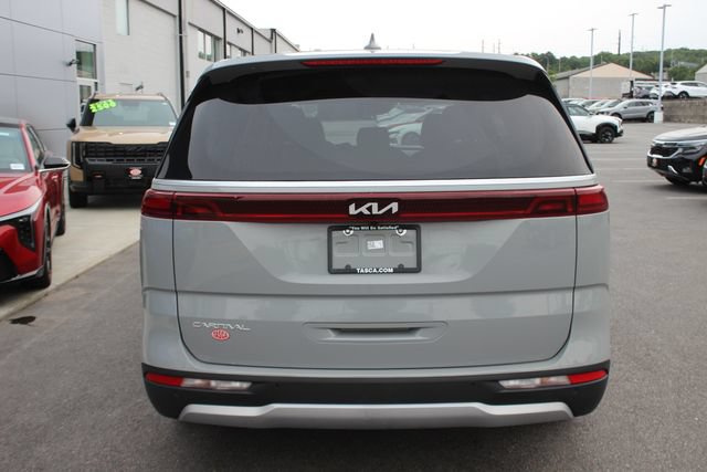 Used 2024 Kia Carnival EX FWD image 29